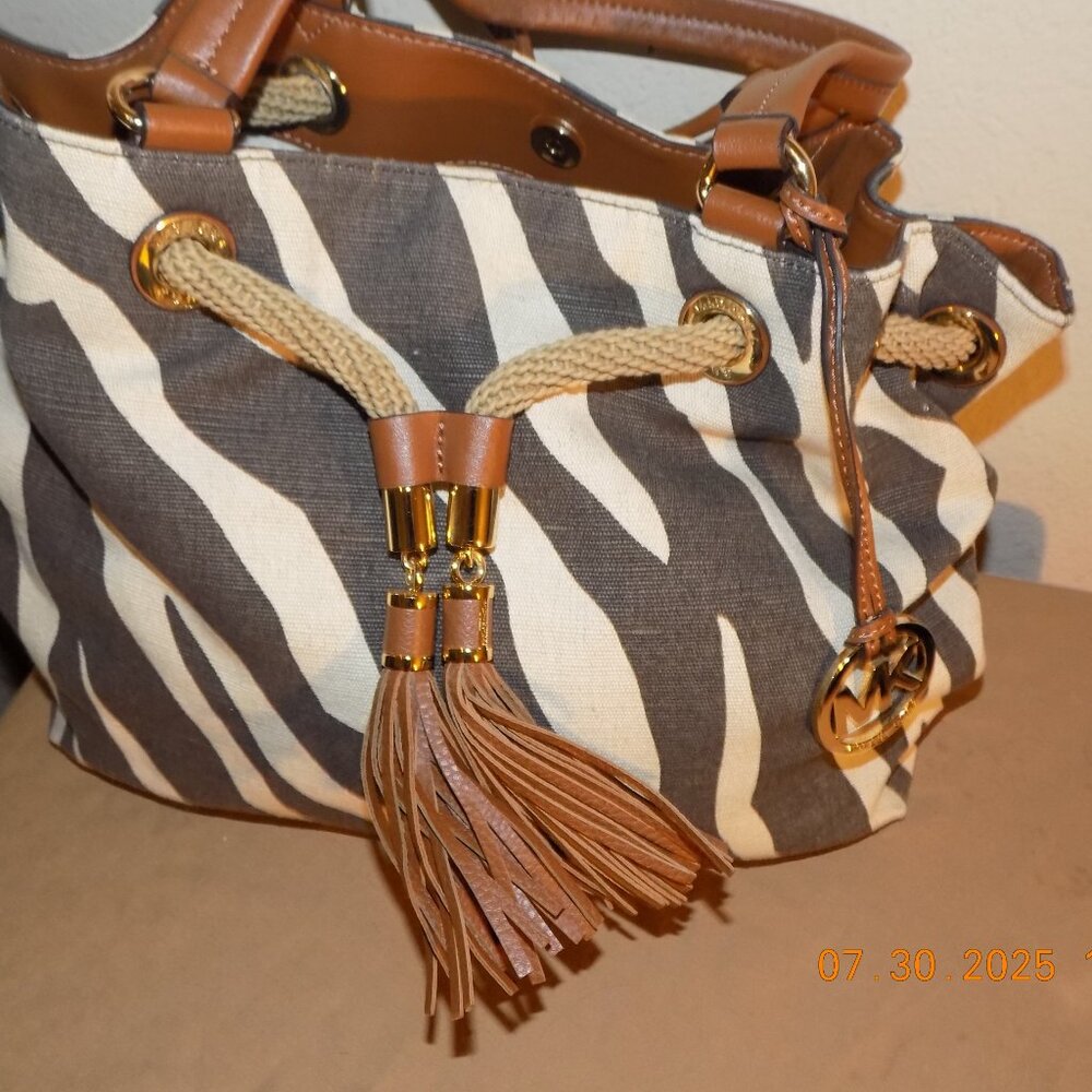 Large Drawstring Zebra Print Michael Kors Bag Mk - image 2